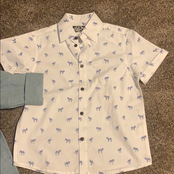 2 boys button ups size S 4/5 - Picture 3 of 5